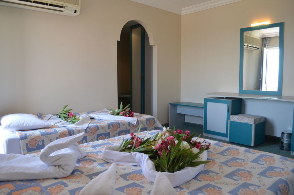Alder Hotel Ayvalik Exterior photo