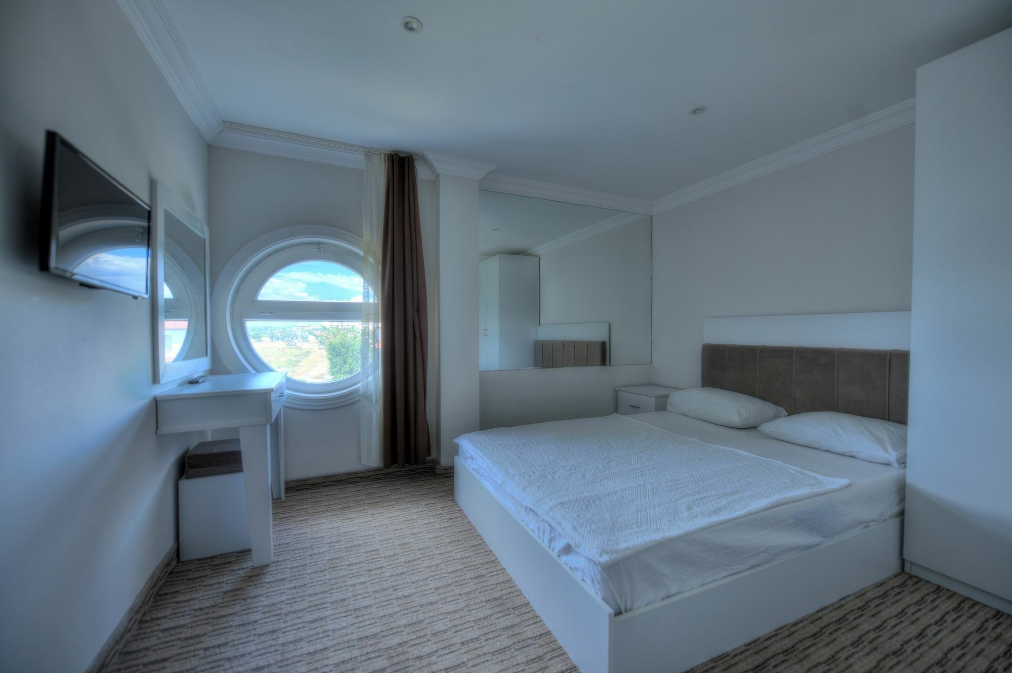 Alder Hotel Ayvalik Exterior photo